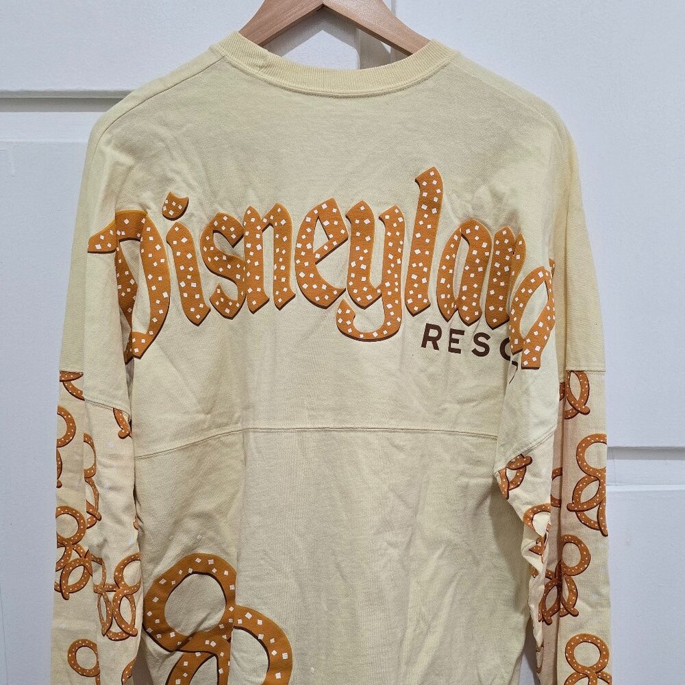 Disney Parks Spirit Jersey Adults - DISNEYLAND MICKEY PRETZEL 2022 Size Large